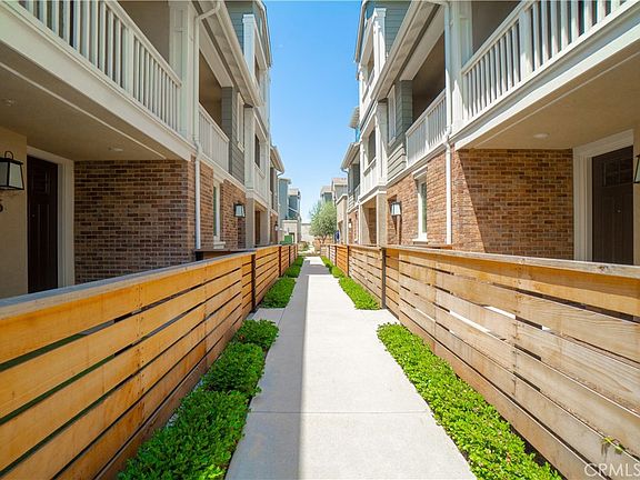 3rd image of 16434 Whittier Blvd Unit 6
