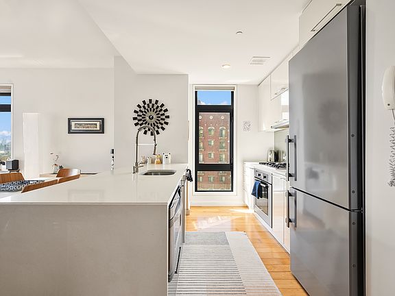 3rd image of 1102 49th Ave APT 4H