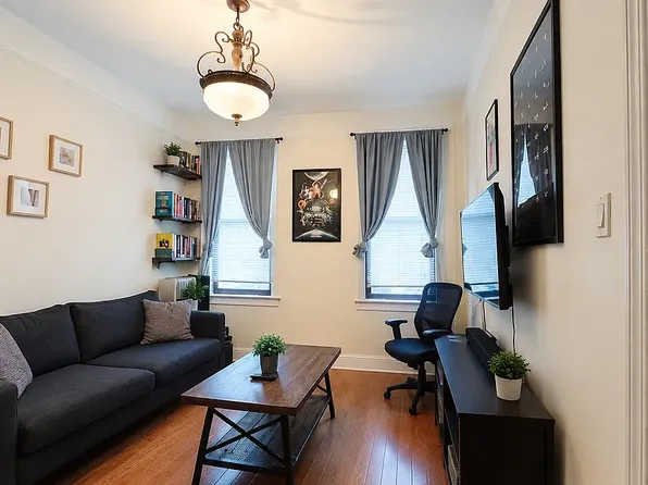 66-14 Fresh Pond Rd #2R, Ridgewood, NY 11385
