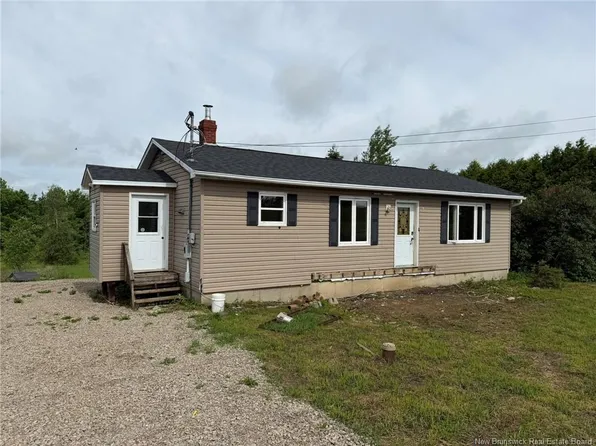 656 Plymouth Rd, Richmond, NB E7M 5A9