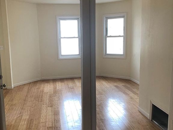3rd image of 16 N 5th St Floor 2
