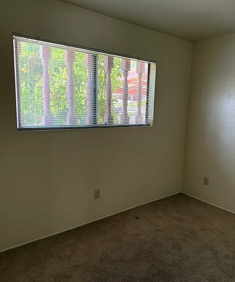 624 Nancy St — Photo 2