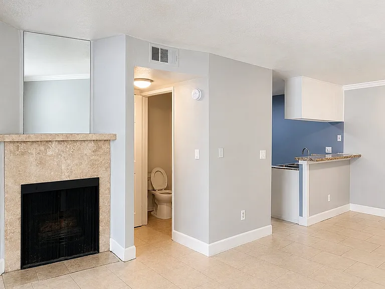 7035 Woodley Ave #130 — Photo 13