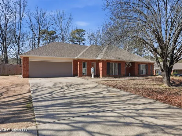 209 Pembroke Dr, Brandon, MS 39047