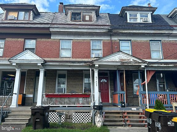 2nd image of 1453 W Main St