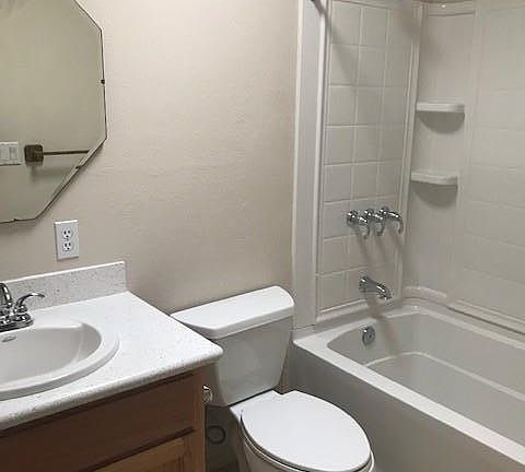 4th image of 3039 W Windrose Dr