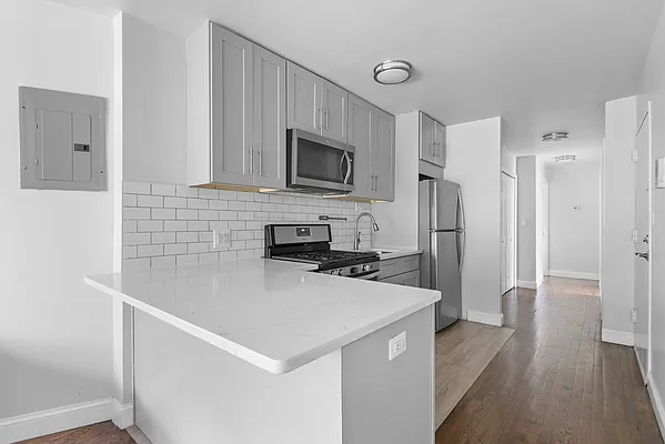 Rented by Compass | media 2