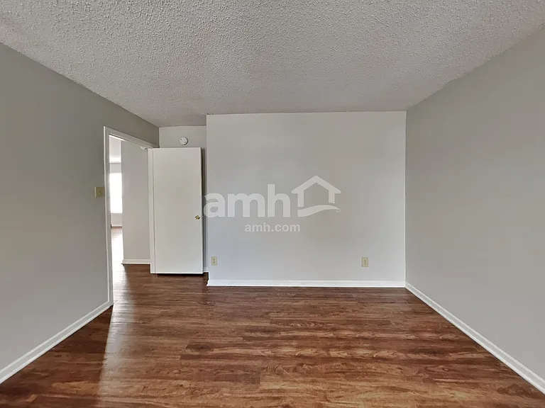 2120 Bridlewood Dr — Photo 13