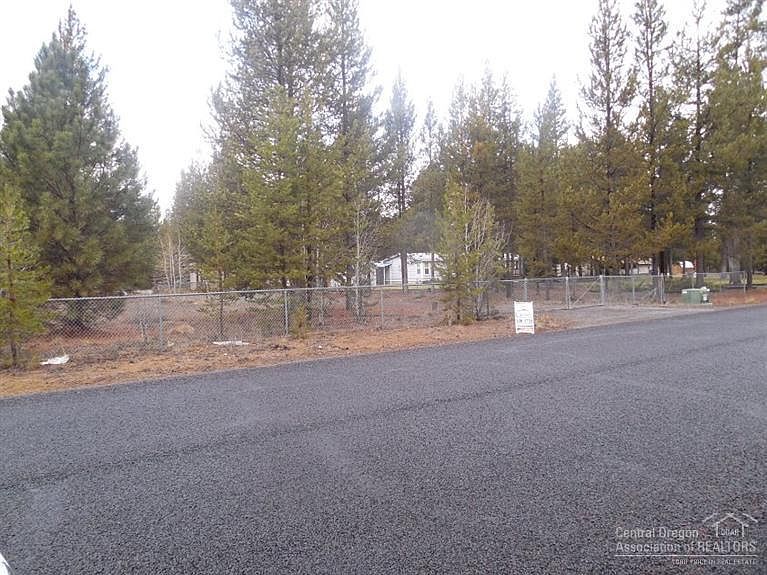 1st image of 52443 Deer Field Dr