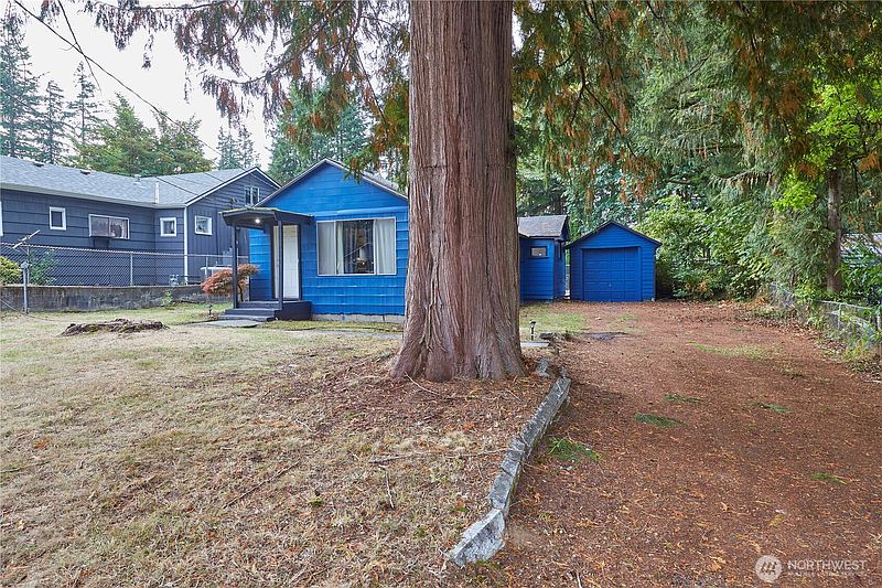 4th image of 1504 SE Rose Road