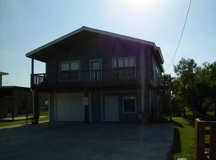 333 N Shore Dr, Port Mansfield, TX 78598