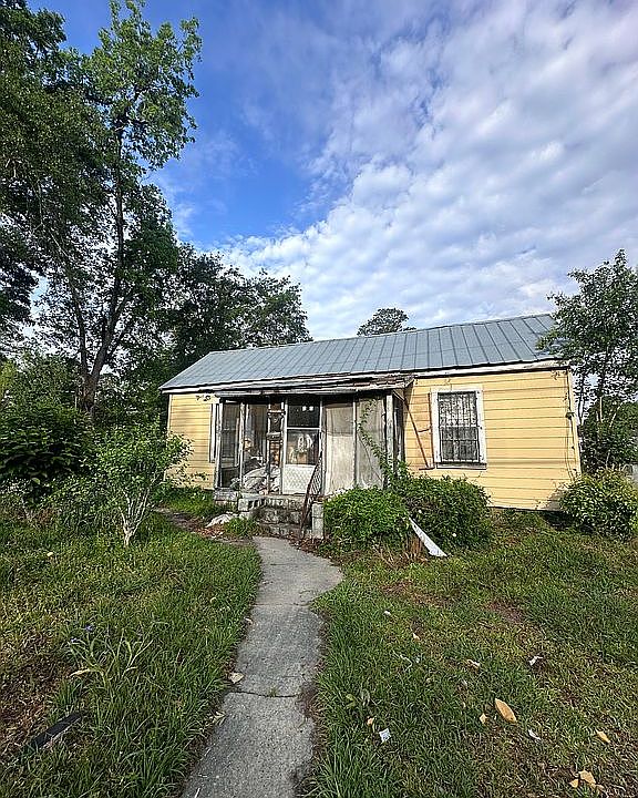 1st image of 1202 Wright St