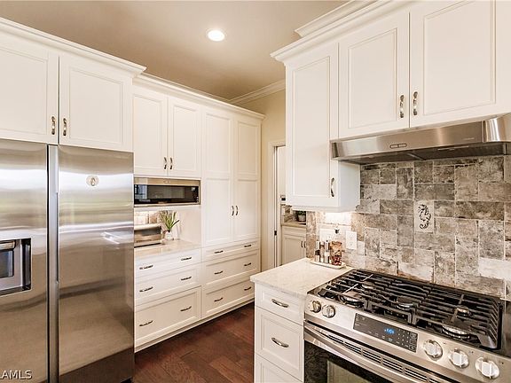 5th image of 9249 Aviano Dr