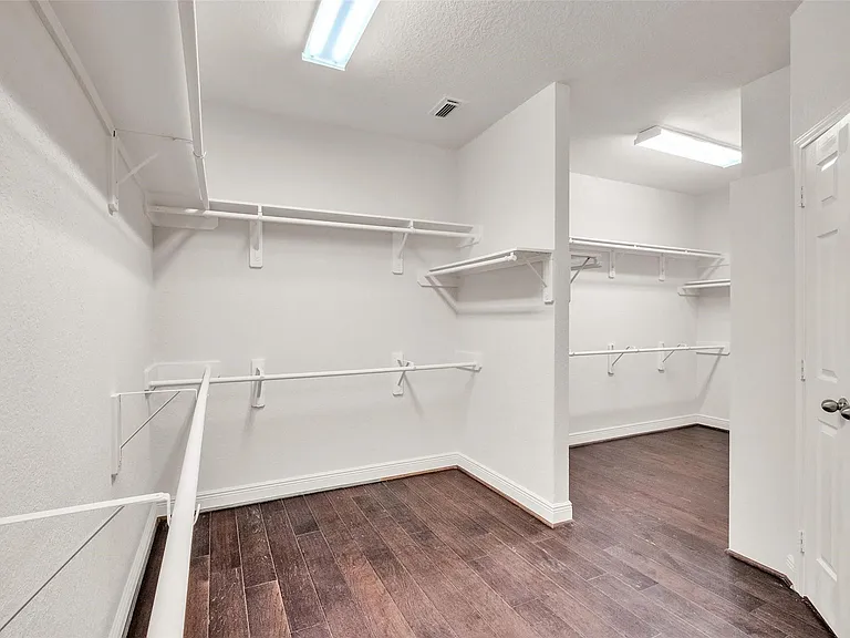 5303 Riverstone Crossing Dr — Photo 21