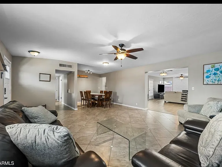 707 E Encanto Dr — Photo 5