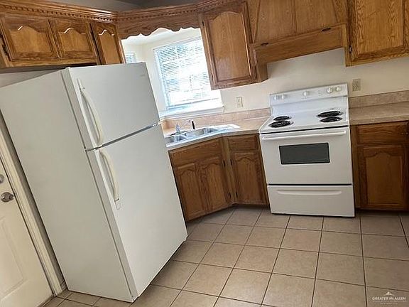 2nd image of 3809 Sarah Evans St