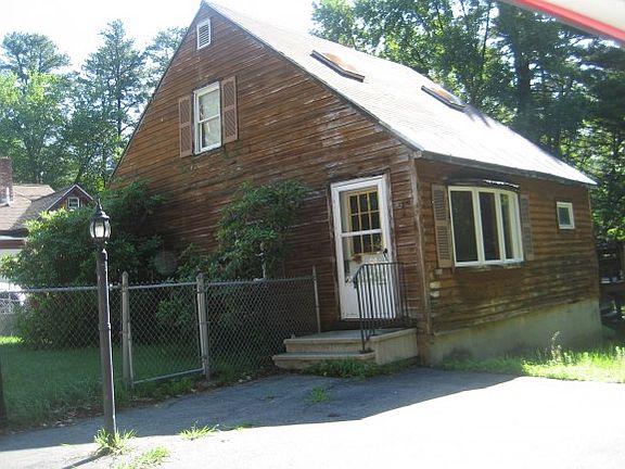3rd image of 12 Plante St