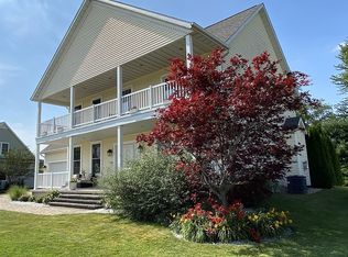 2175 McCormick Trl, Stevensville, MI 49127