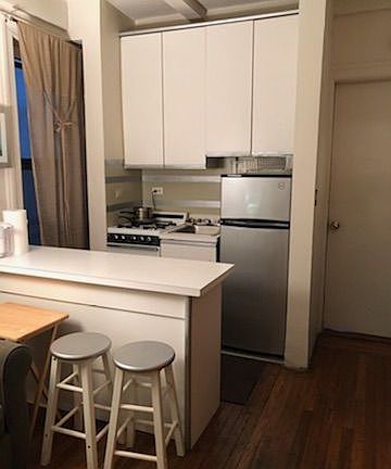2nd image of 116 W 72nd St APT 12D