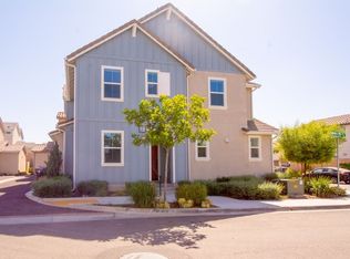 7039 Mallow Dr #4, Fontana, CA 92336