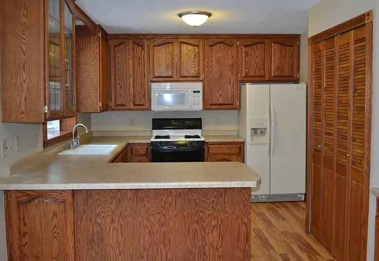 17150 Foliage Ave — Photo 3
