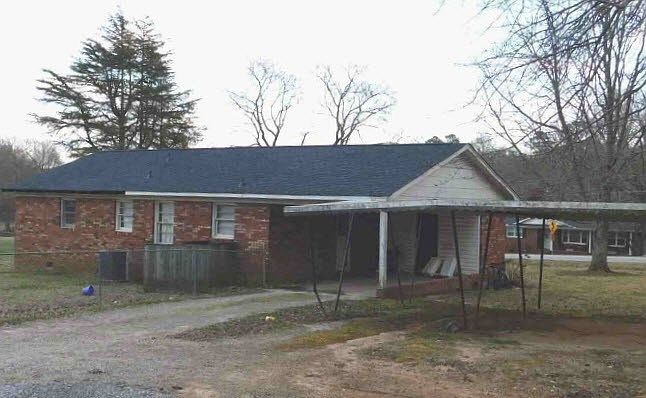2nd image of 1010 Pope Field Rd