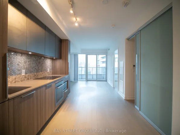 85 Wood St, Toronto, ON