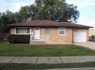 11 S Reedwood Dr, Joliet, IL 60436