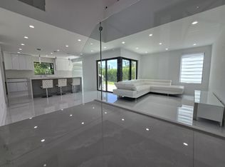 6711 SW 127th Pl, Miami, FL 33183