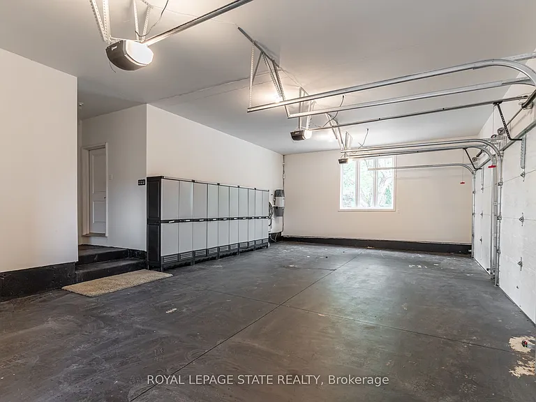 931 Southcote Rd — Photo 43