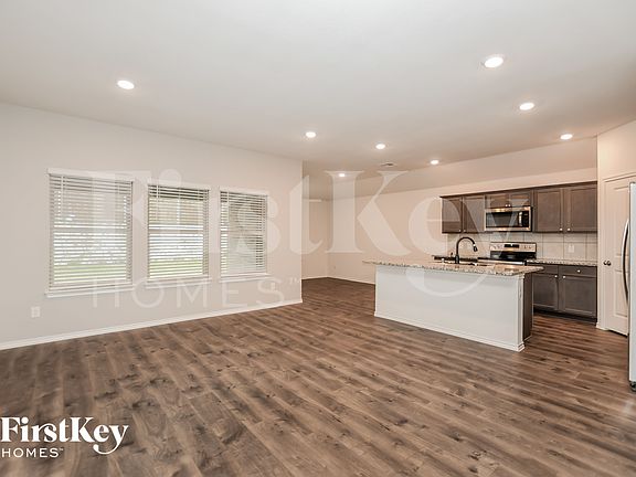 2nd image of 3338 Everly Dr