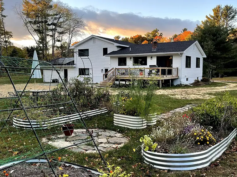 11 Old Barn Rd — Photo 33