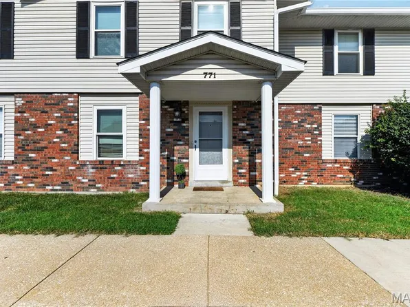 771 Highland Hill Ct #G, Saint Peters, MO 63376