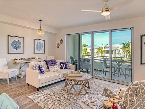 2nd image of 1709 Tamiami Trl #221