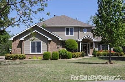 Front View
						:
						Home faces WNW. The side load garage entrance is on a quiet cul-de-sac.