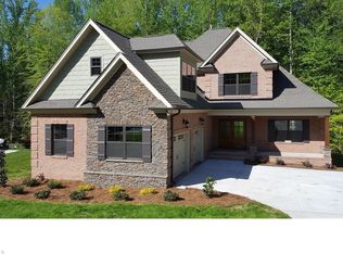 2775 Spicewood Trails Ln, Winston Salem, NC 27106
