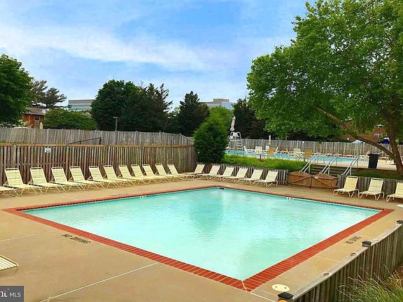 5th image of 1935 Wilson Ln APT 102