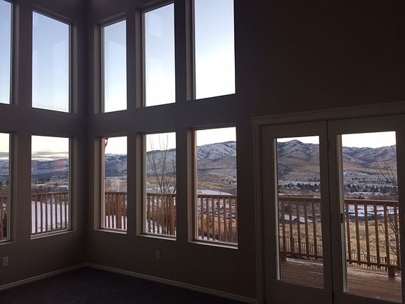 5th image of 3475 Somerset Dr