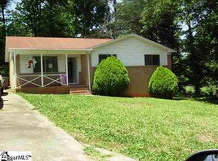 7 Milford Ln, Greenville, SC 29605