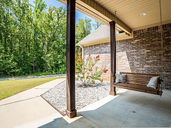 5th image of 10684 Hinds Rd