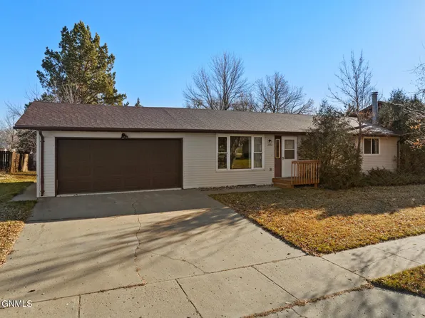 2502 15th Ave W, Williston, ND 58801