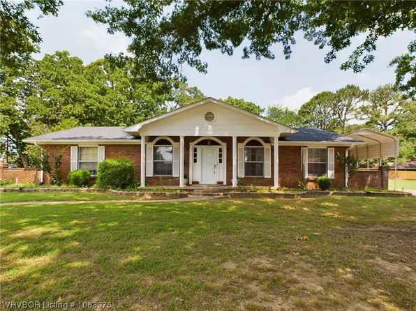 1703 E Edmondson Dr, Sallisaw, OK 74955