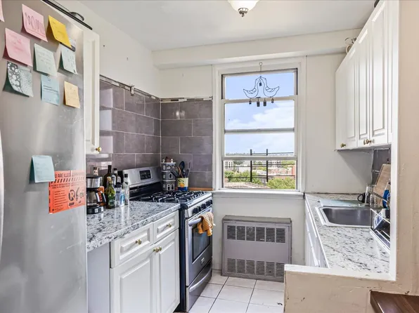 1655 Flatbush Avenue image 14 of 24