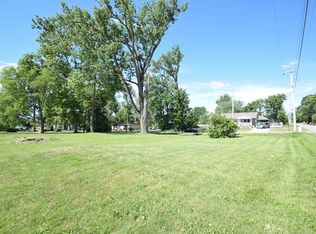 N Center St E, North Webster, IN 46555