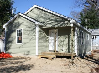 18 Shore Ave, Wareham, MA 02571