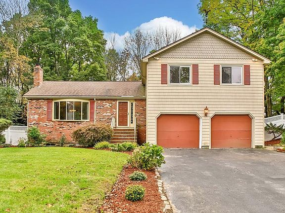 2nd image of 33 Lurie Cir