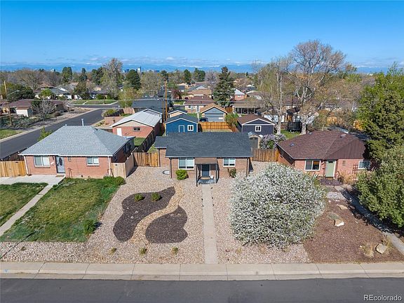 3rd image of 3011 Oneida Street