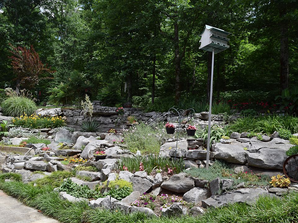 1st image of 130 Kensington Dr