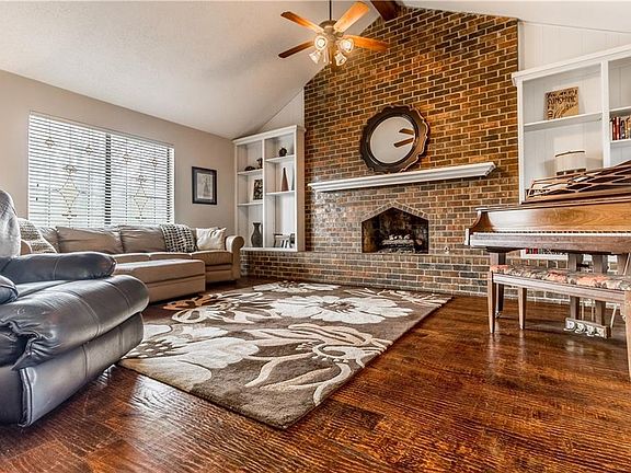 4th image of 3713 San Bar Ln