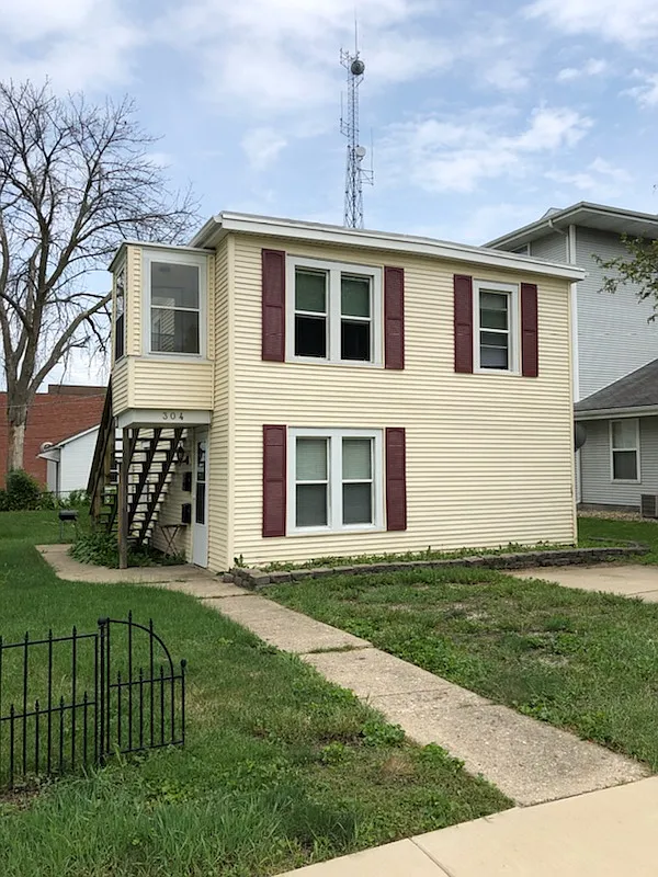 304 S State (Call Jordan Before Doing Maintenance) - A — Photo 1
